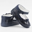 Zapato no tuerce, charol azul velcro