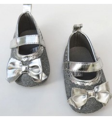 zapato gris escarchado
