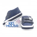 Zapato no tuerce, estilo tenis azul oscuro