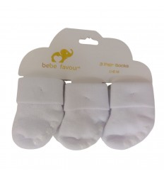 Set de tres pares de medias unisex – completamente blancas.